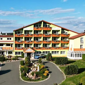 https://meister-bar-hotel-frankenwald.com-bavaria.com